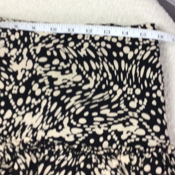 Anthropologie Maeve Black White Tiered Ruffle Mini Skirt Print Size 10 - Picture 9 of 12